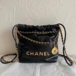 CHANEL 22 MINI HANDBAG Shiny Calfskin & Gold-Tone Metal Black - Bag - Image 5