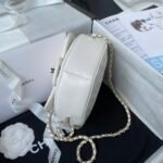 CHANEL Lambskin Heart Bag White -Bag - Image 5
