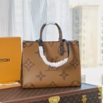 LOUIS VUITTON LV Monogram Canvas Onthego MM Long Strap - Bag - Image 7