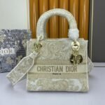 Dior The LADY D-LITE Bag - Image 2