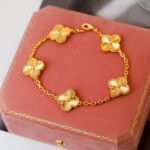 Van Cleef & Arpels Vintage Alhambra Bracelet, 5 motifs - Image 11