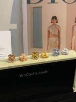 Van Cleef & Arpels Earrings - Image 9