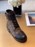 Louis Vuitton Wonderland Flat Ranger Monogram Material Black/Brown - Image 4