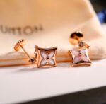 Louis Vuitton LV Color Blossom BB Star Ear Studs, Pink gold, Pink Mother of pearl and diamonds - Earrings - Image 8