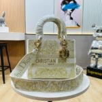 [TOP] Dior Medium Lady Dior Bag