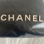 CHANEL 22 MINI HANDBAG Shiny Calfskin & Silver-Tone Metal Black - Bag - Image 2