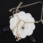 Chanel Starfish Perfume Pendant Necklace - Image 5