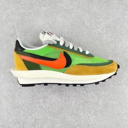 Nike x Undercover x sacai x LDWaffle sneakers - 'Green Gusto' - Shoes