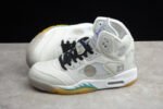 AIR JORDAN 5 RETRO LOW WINGS CLASS OF 2020-21 BLACK/METALLIC GOLD - Shoes - Image 16
