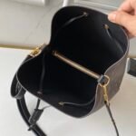 Louis Vuitton LV NeoNoe MM Bucket Bag - Image 10