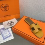 Hermes Oran Sandal Leather Sandals Slippers - Shoes - Image 4