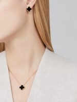 Van Cleef & Arpels Earrings - Image 5