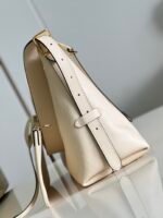 Louis Vuitton LV CarryAll PM - White Bag - Image 6