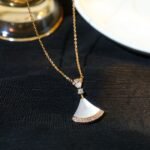 Bvlgari Divas Dream Necklace - Image 3