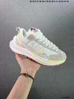 Nike x sacai VaporWaffle White and Gum - Shoes - Image 3