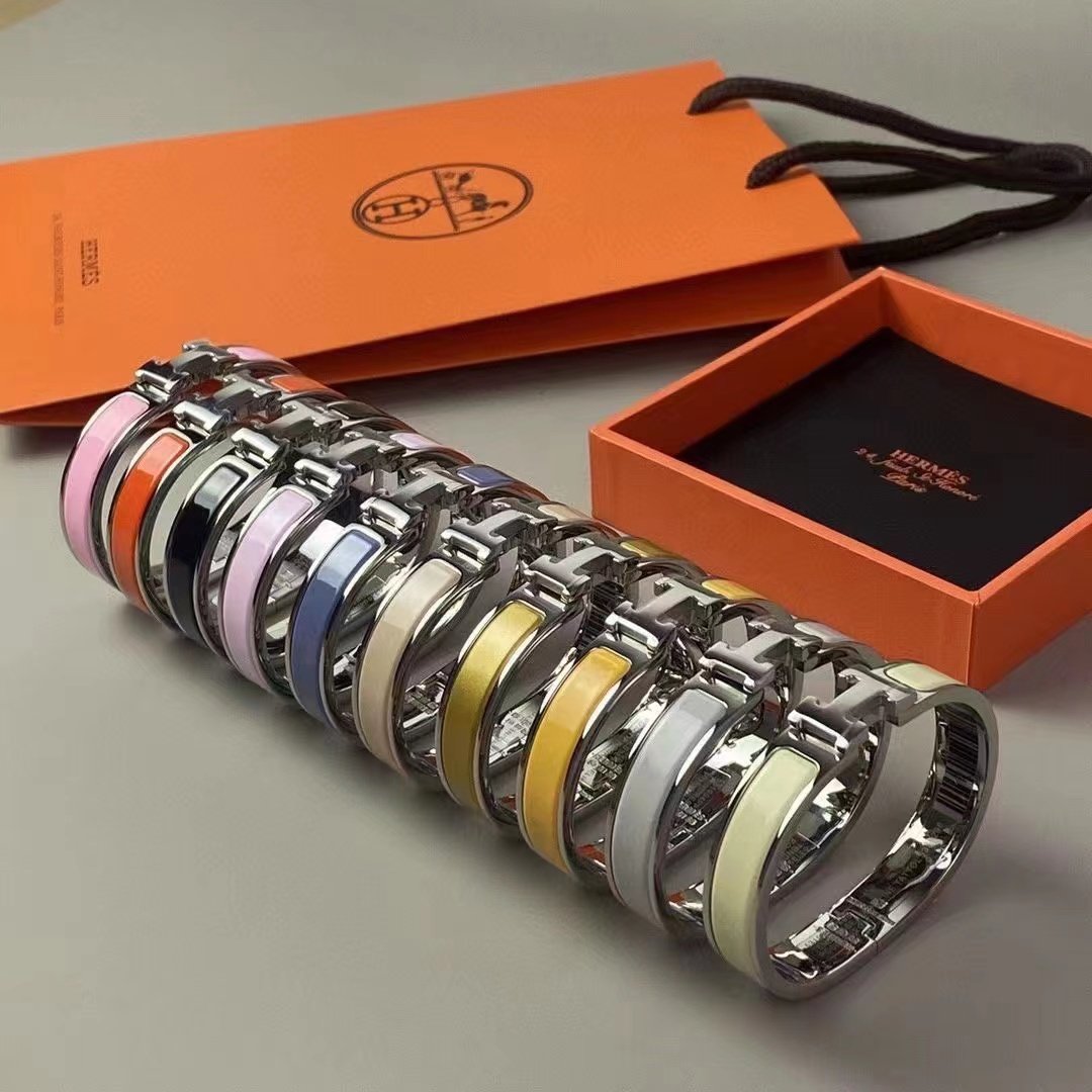 EB68F4CB-ED33-6743-86B5-A6A6201B6DD9 Hermes Clic H Enamel Palladium Plated Narrow Bracelet - Accessories - Image 1