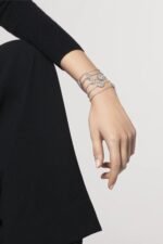 Chanel Les infinis de Camélia necklace - Image 7