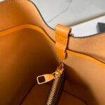 Louis Vuitton LV NeoNoe MM Bucket Bag - Image 9