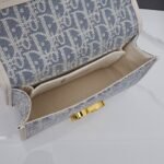 Christian Dior 30 Montaigne East-West Bag with Chain - Image 9