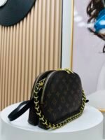 Louis Vuitton Alma Black Leather Bag - Image 3