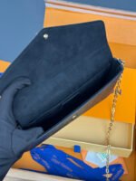 Louis Vuitton LV Félicie Pochette Navy Crossbody Bag - Image 9