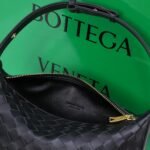 Bottega Veneta Mini Wallace-Black - Bag - Image 7