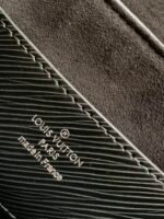 Louis Vuitton Twist MM Bag - Image 9