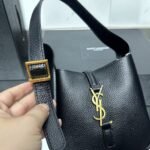 SaintLaurent YSL LE 5 À 7 supple baby in grained leather - Bag - Image 8