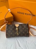 [TOP]Louis Vuitton Monogram Pochette Tirette Gold Buckle Shoulder Bag - Brown - Image 2