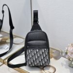 Dior Rider 2.0 Sling Bag Beige and Black Dior Oblique Jacquard - Image 2