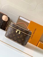 [TOP] Louis Vuitton Mini Cosmetic Bag - Image 2