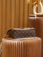 [TOP] Louis Vuitton LV Diane NM Handbag Monogram Canvas - Bag - Image 6