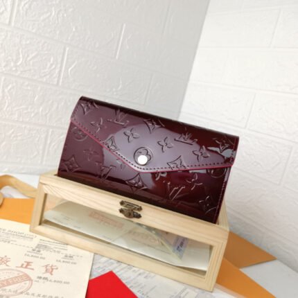 Louis Vuitton Wallet LV - Bag