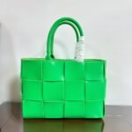 Bottega Veneta Medium Arco Leather Tote Bag- Light Green - Bag