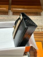 Hermes Kelly Mini 1st Kelly Pochette Generation Epsom Palm Leather-Black - Image 5