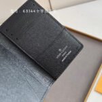 Louis Vuitton Pocket Organizer Taiga Leather Wallet - Image 7