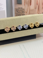 Van Cleef & Arpels Earrings - Image 8