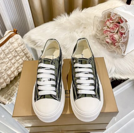 Burberry New Listing Temperament White Shoes - Army Green Plaid Shoes