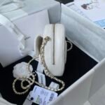 CHANEL Lambskin Heart Bag White -Bag - Image 3