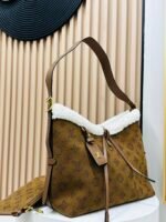 Louis Vuitton CarryAll Small Clutch Bag - Image 3
