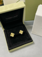 Van Cleef & Arpels Earrings - Image 6