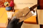[TOP]Louis Vuitton Monogram Reverse Canvas Daily Multi Pocket 30mm Belt - Image 6