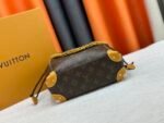 Louis Vuitton Early Spring 2025 Bucket Bag - Coffee Color - Image 7