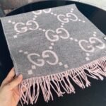 Gucci Gray and Pink Cashmere Scarf - Image 7