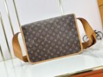 Louis Vuitton LV Crossbody Satchel Messenger Bag - Image 4