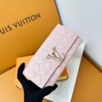 Louis Vuitton Capucines Compact Maxi Pink Wallet ﻿ - Image 14