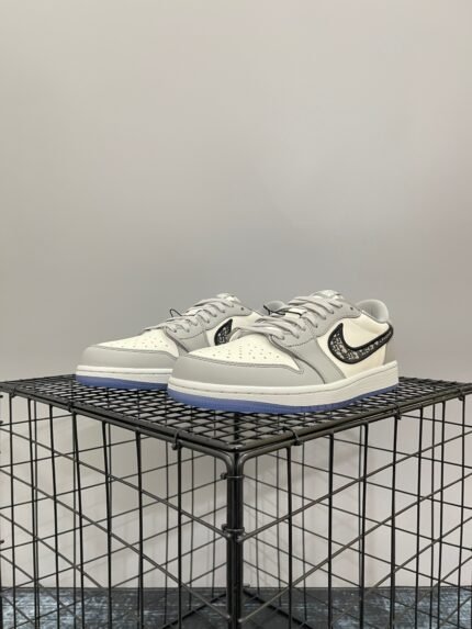 [TOP] Dior x Air Jordan 1 Low - Shoes