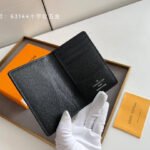 Louis Vuitton Pocket Organizer Taiga Leather Wallet - Image 4