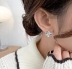 Van Cleef & Arpels Earrings - Image 4