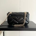 Gucci GG Marmont matelassé leather small bag - Image 5